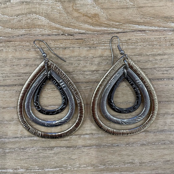 Gold earring’s - Picture 1 of 1